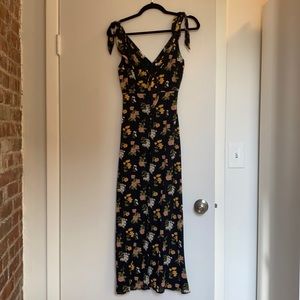 Reformation Harper dress with slit! Gorgeous flower pattern!